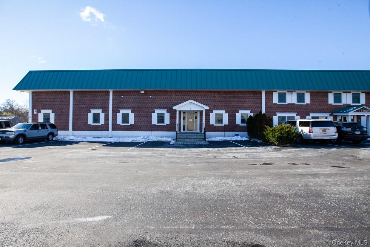 GC-RF Zoning. Industrial building with 20,500 Square Feet of space .Pa...