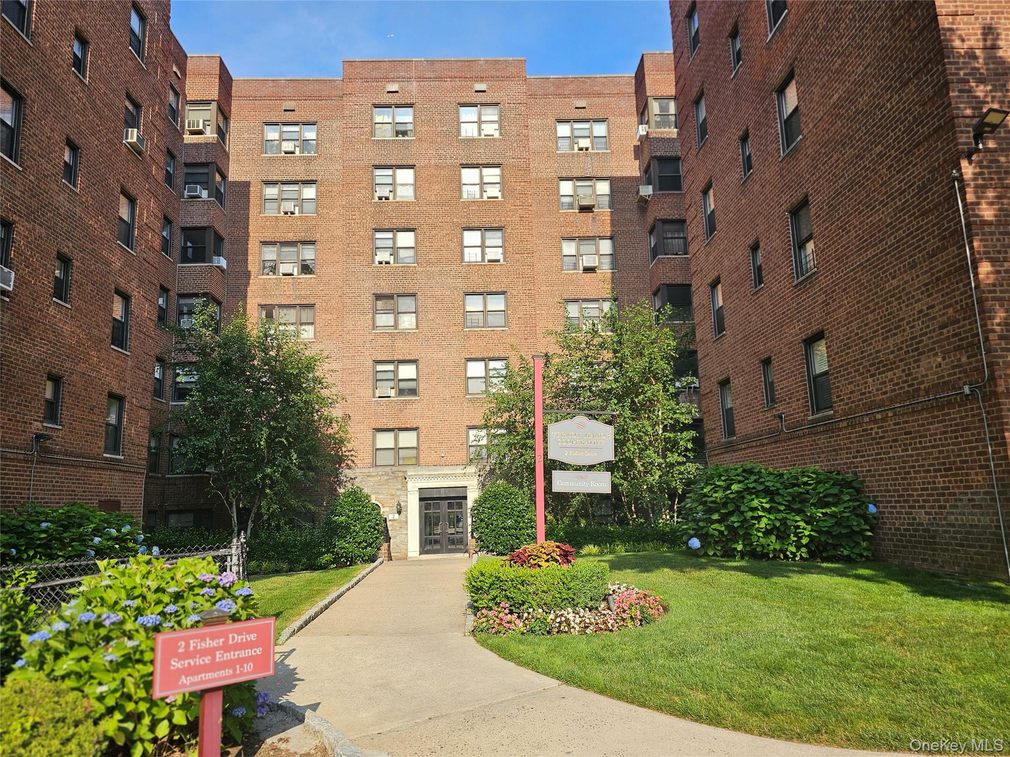 A Beautiful, Topmost floor 2BR Co-op Apartment in a well maintained Co...