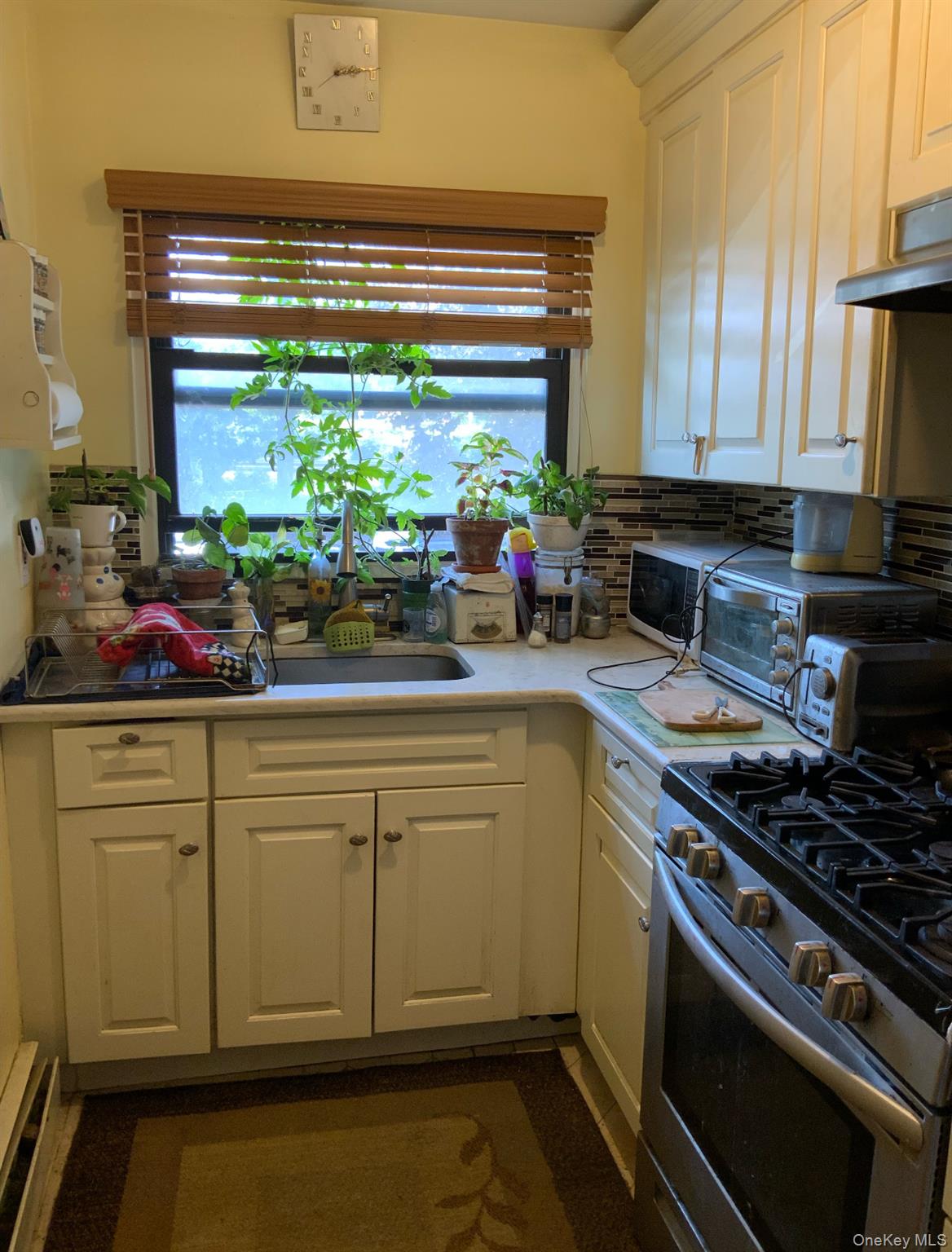 Photo 6 of this property