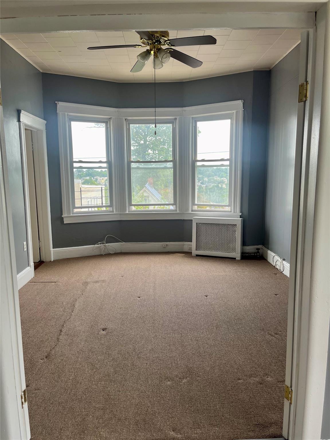 Spacious & Bright 3-Bedroom Apartment in North Yonkers

Freshly painte...