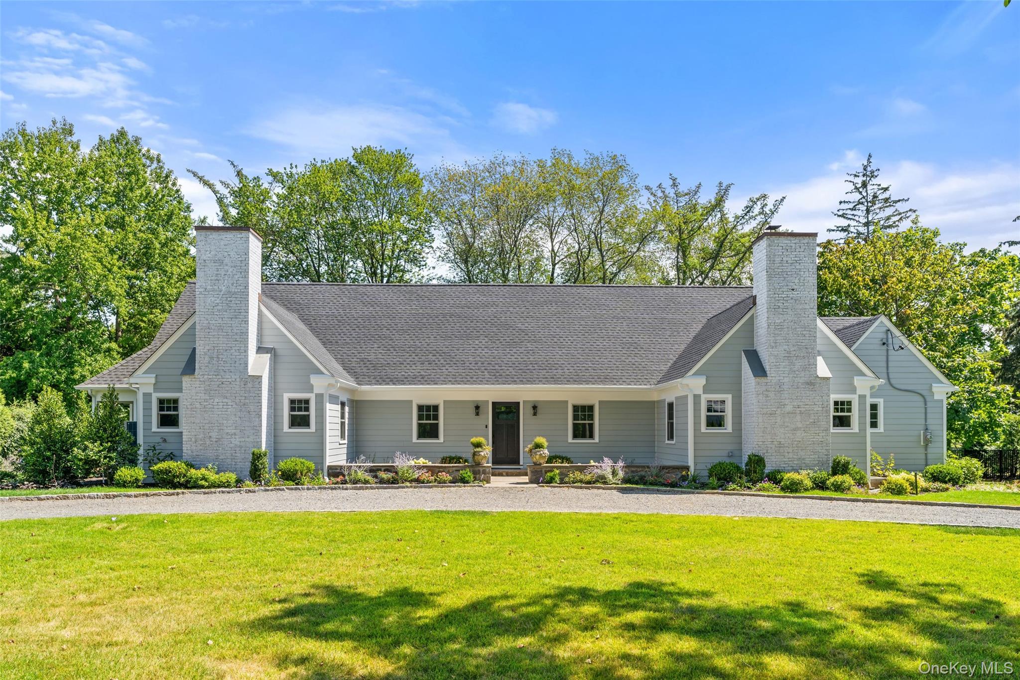 Move right into this stunning, fully rebuilt home in Scarsdale’s highl...
