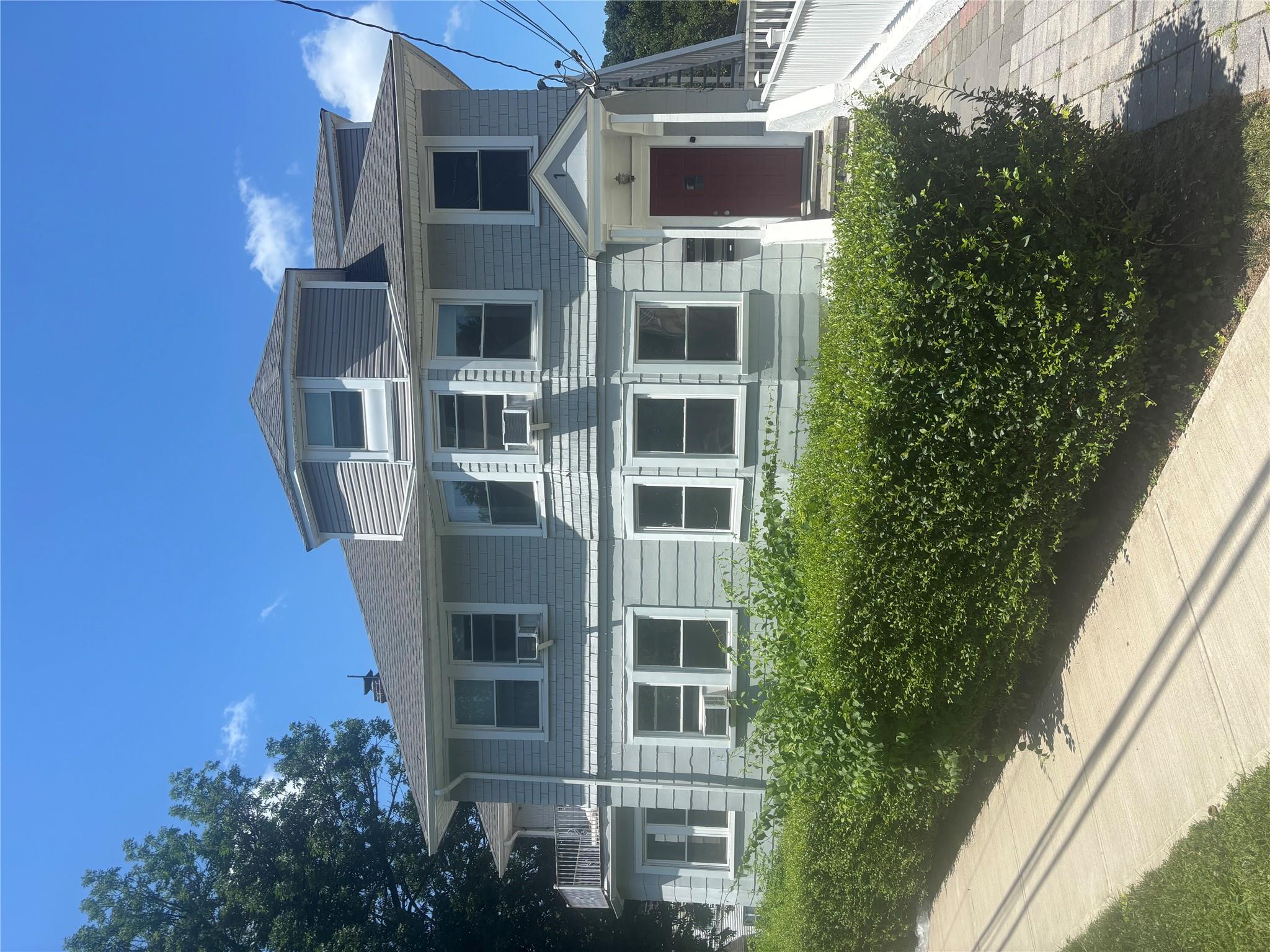 Beautifully updated 3 bedroom, first floor apartment. Grand living roo...