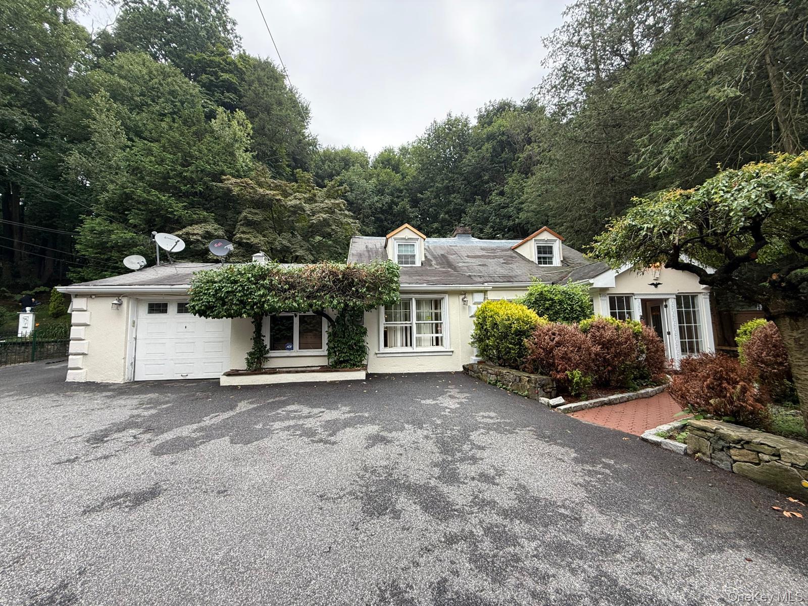 445 Hartsdale Ave is the only property with two huge lots. A private o...