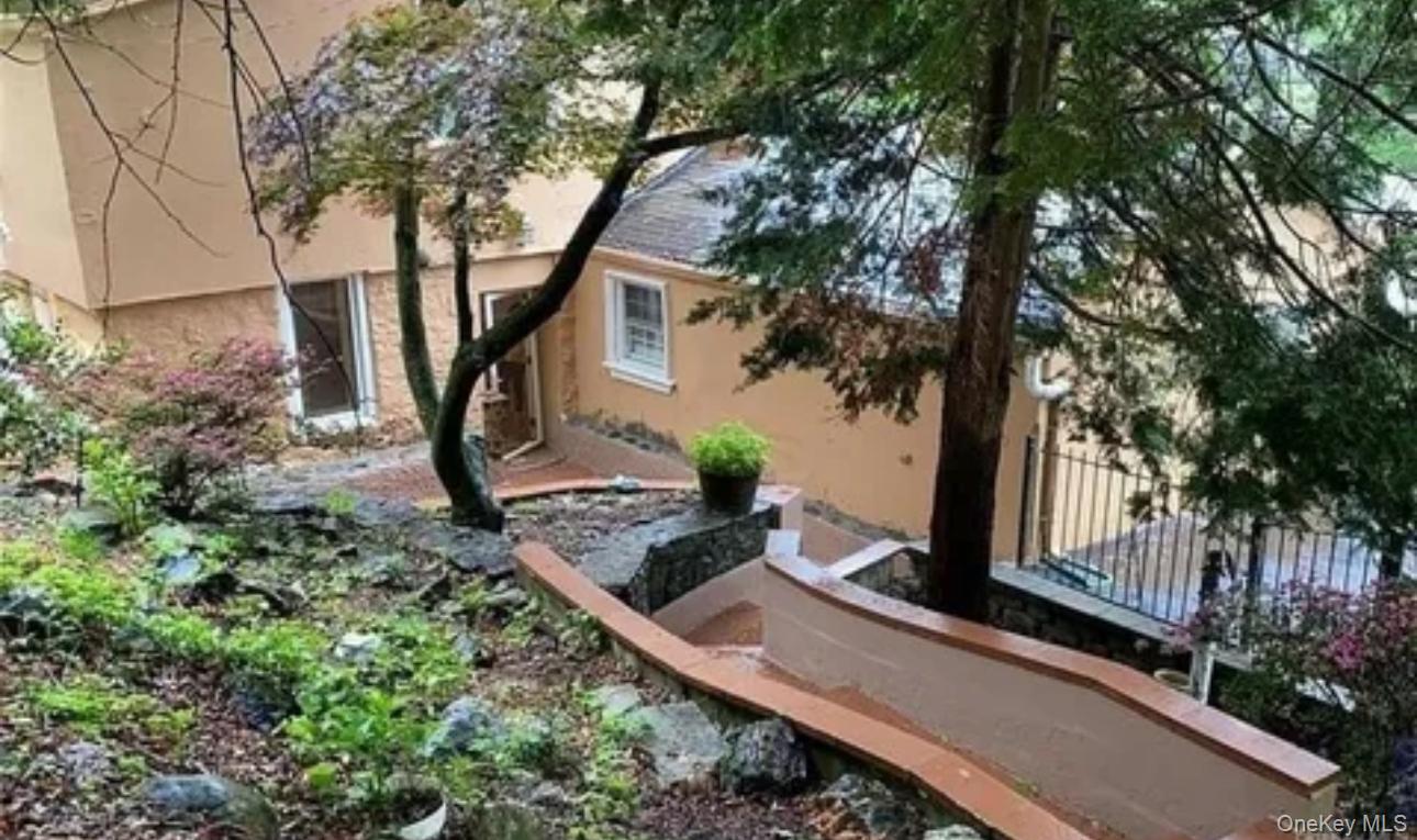 Photo 11 of this property