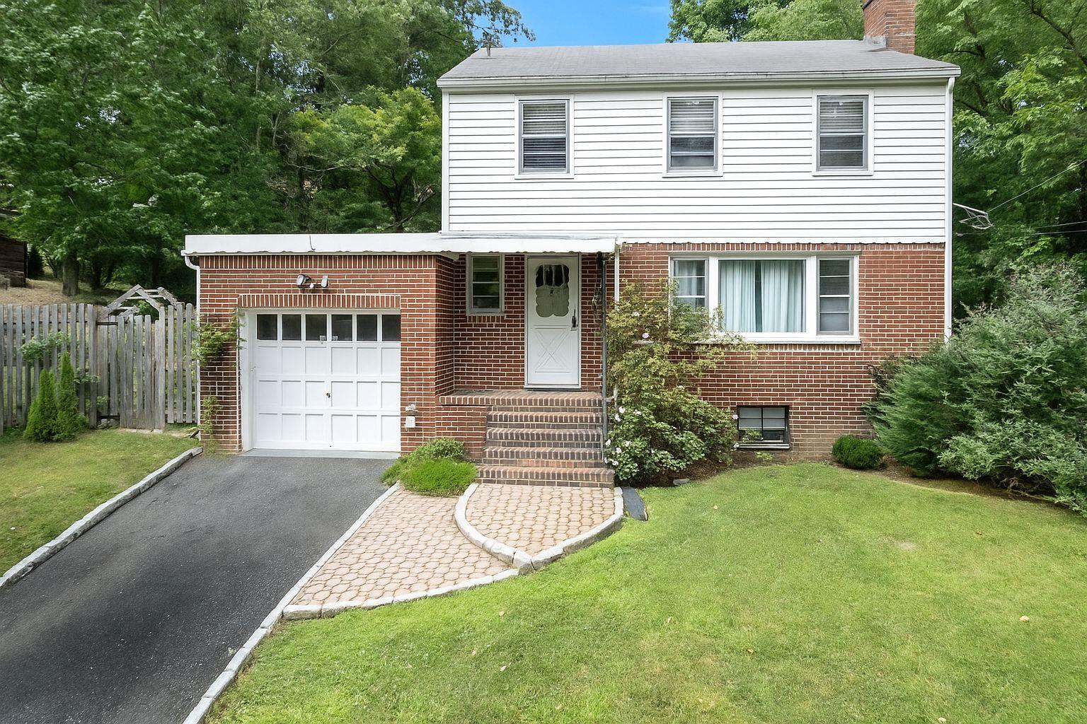 A place to call home. A rare rental that accepts pets. This three bedr...