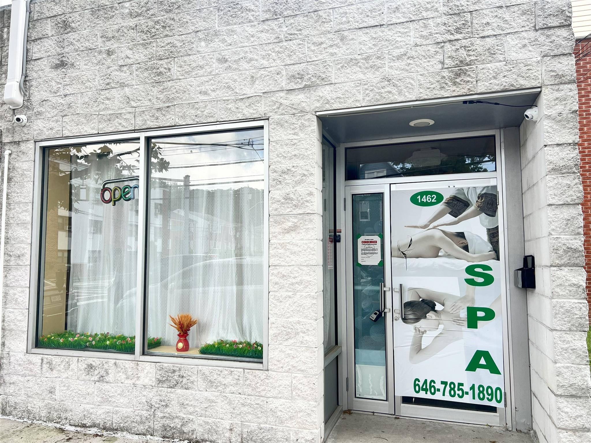 Turn-key Spa, Medical office, Dental, After School Learning Center, In...