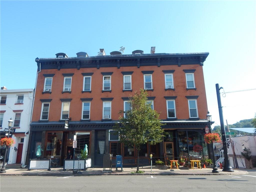 VACANT Pet Friendly 1 Bedroom in Classic boutique building on Main Str...