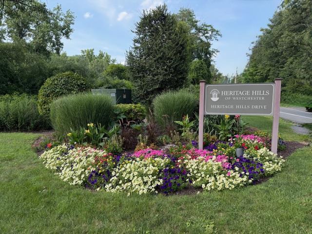 Lovely Madison one level end unit in the desirable Heritage Hills comm...