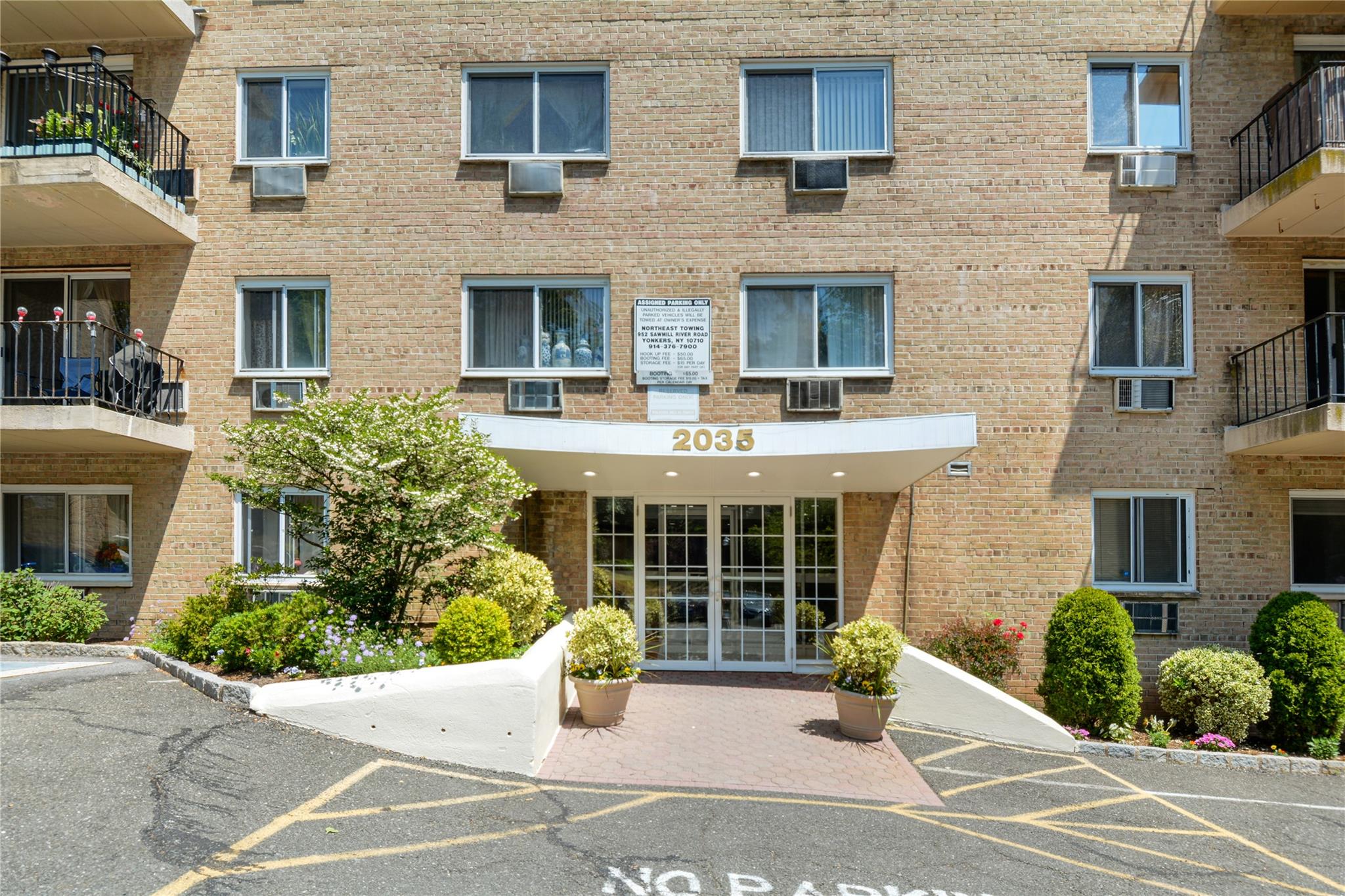 This spacious one-bedroom apartment in the desirable Central Park Hill...