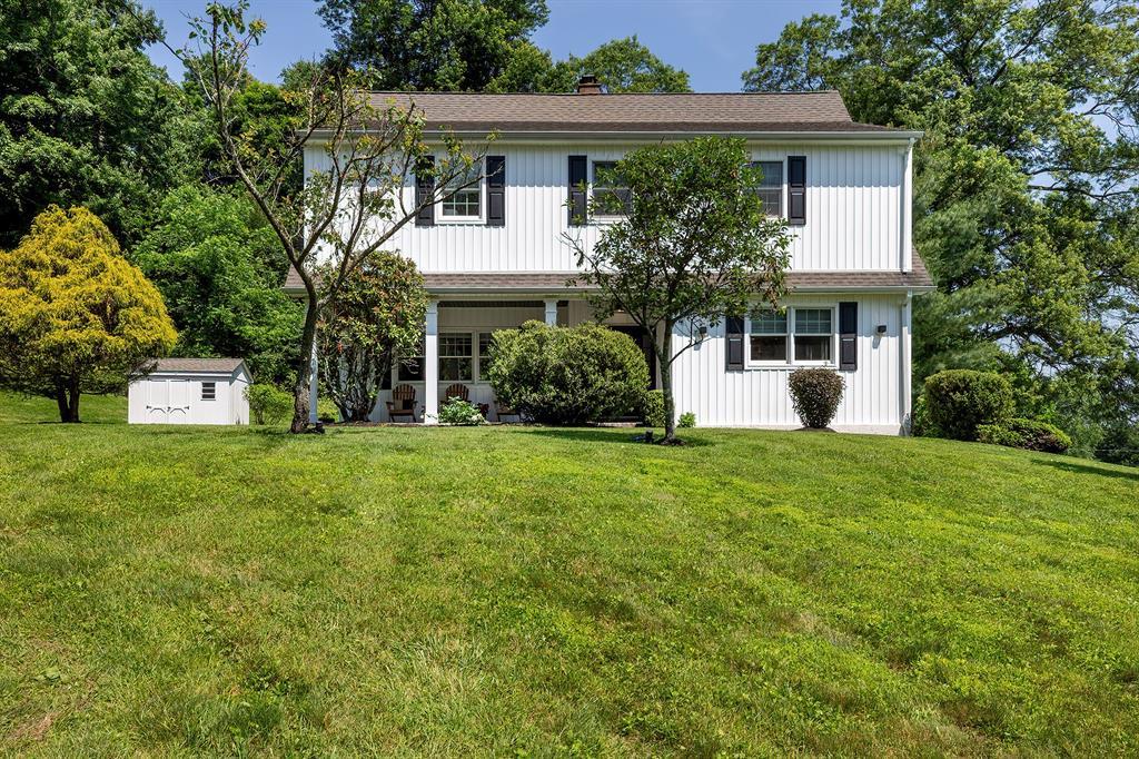 Welcome Home! A stunningly Well Maintained, Elegant, Updated Contempor...