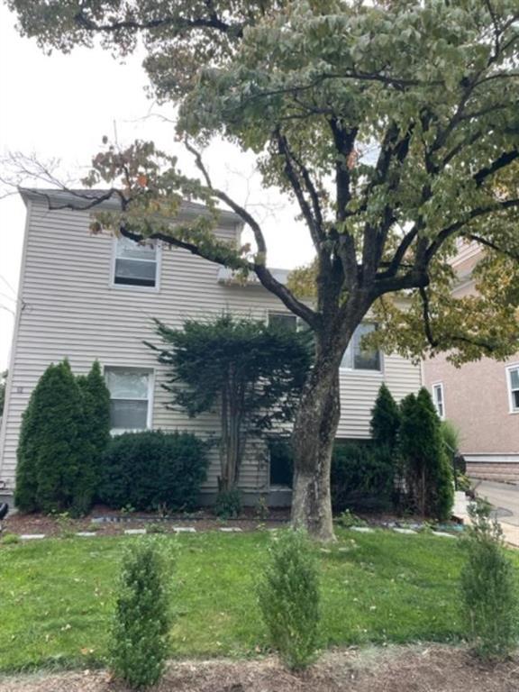 Sunny & Spacious ONE  BEDROOM unit with private entrance and patio are...
