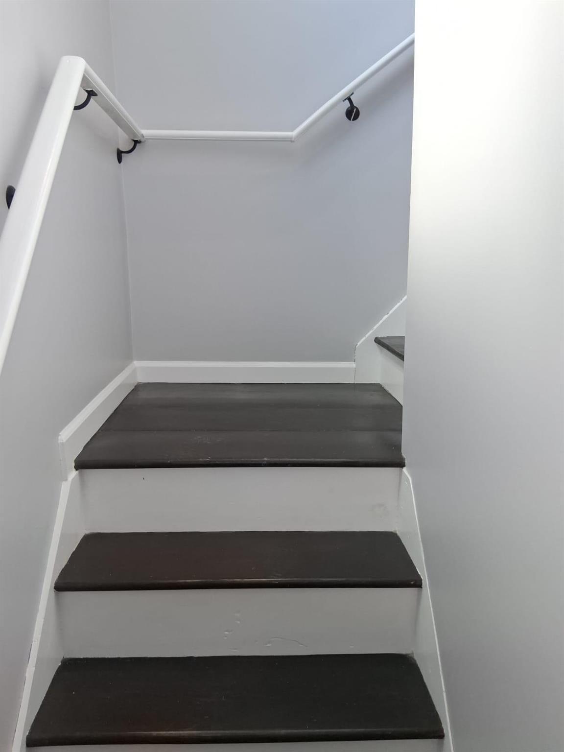 Beautiful newly renovated 3 bed 2 bath duplex apartment for rent. hard...