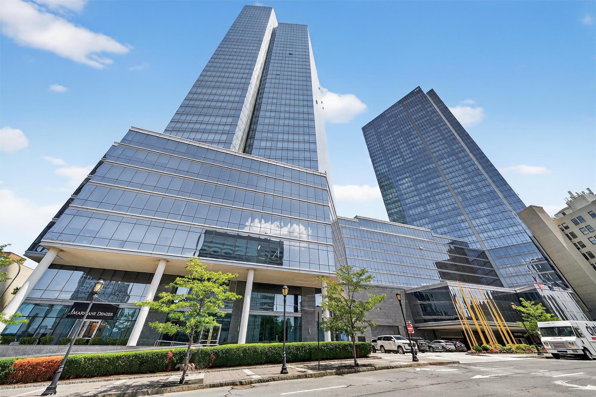 Welcome to The Ritz Carlton Residences - Westchester County's premier...