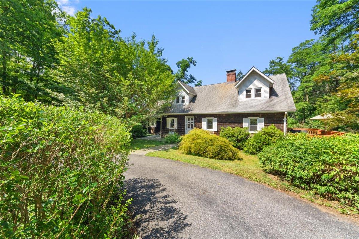 Open House on 8/3/25 Cancelled. Welcome to this beautifully maintained...
