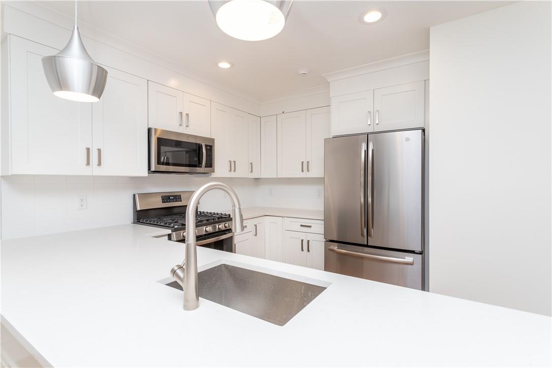 Modern Townhouses will feature abundant space for you to relax and enj...