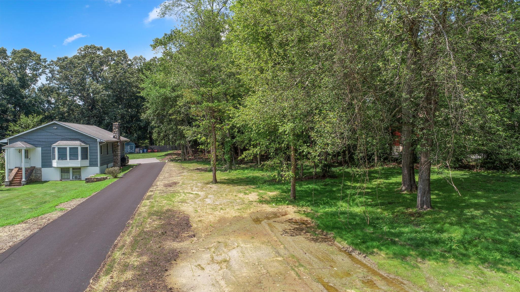 BOHA 4 BEDROOM Home - Two Family Zoning  - Flat 0.984 Lot - Prime loca...