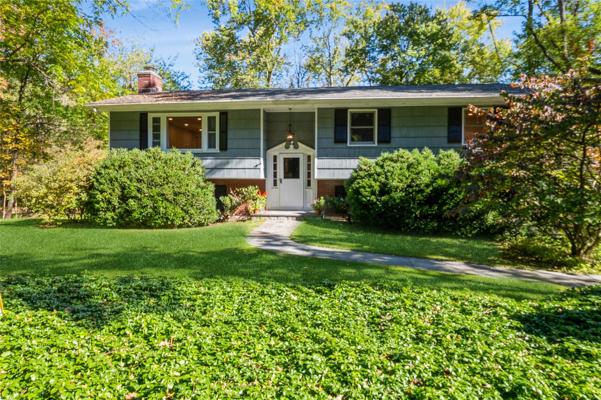 This beautifully updated rental offers a bright, open layout and a pri...