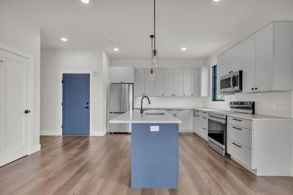 New Construction in Dobbs Ferry Modern Living Just 25 Miles from Manha...