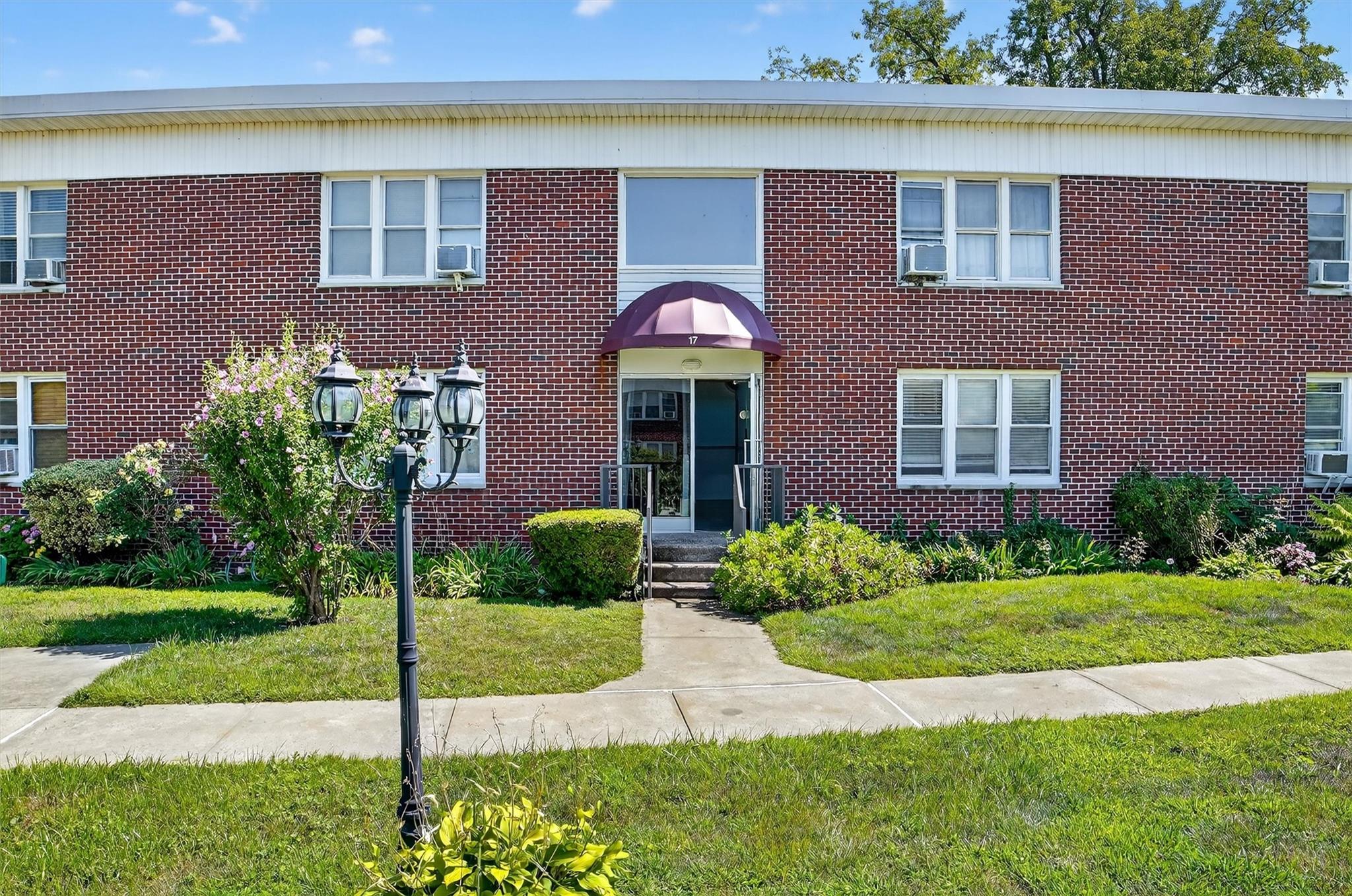 Walk through this beautifully landscaped courtyard at Bryn Mawr Ridge...