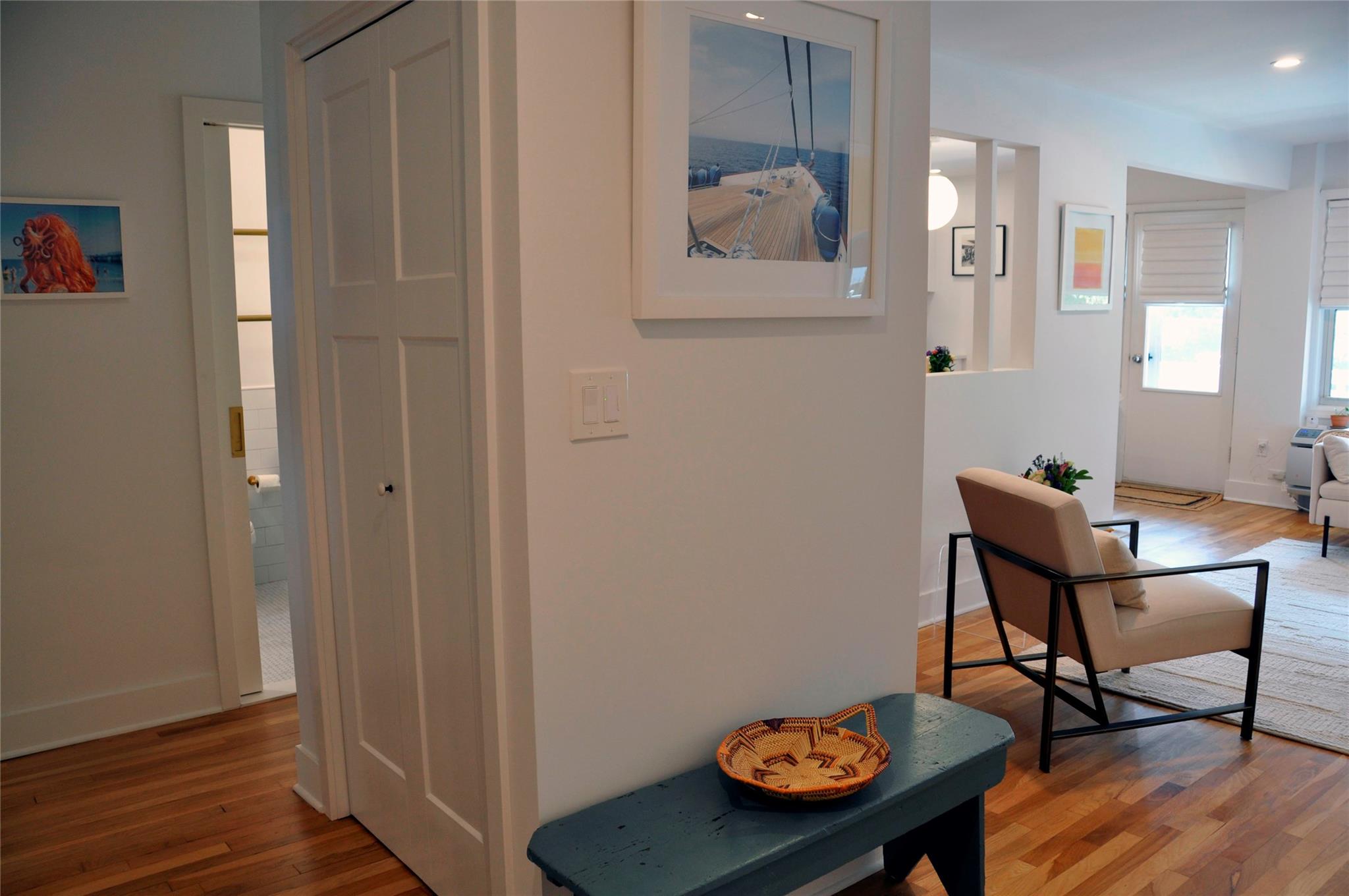 1 Bed • 1 Bath • Private Balcony • In-Unit Laundry • Parking

Sunlit,...