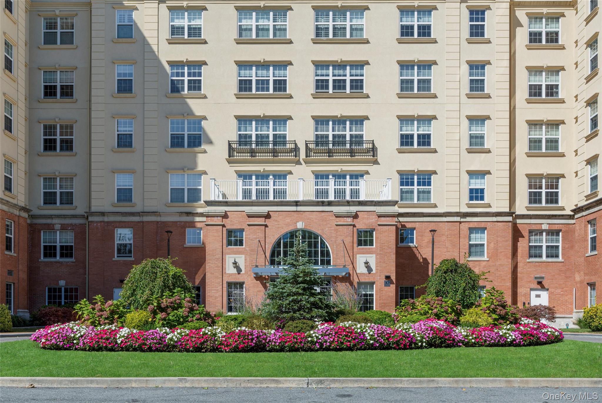 Ideal rental in luxury full-service building just steps Larchmont Vill...