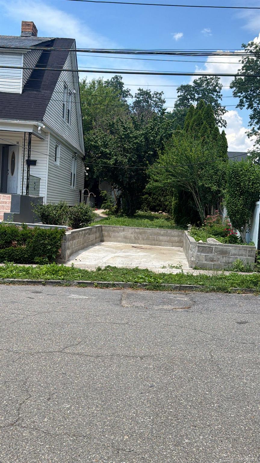 Photo 3 of this property