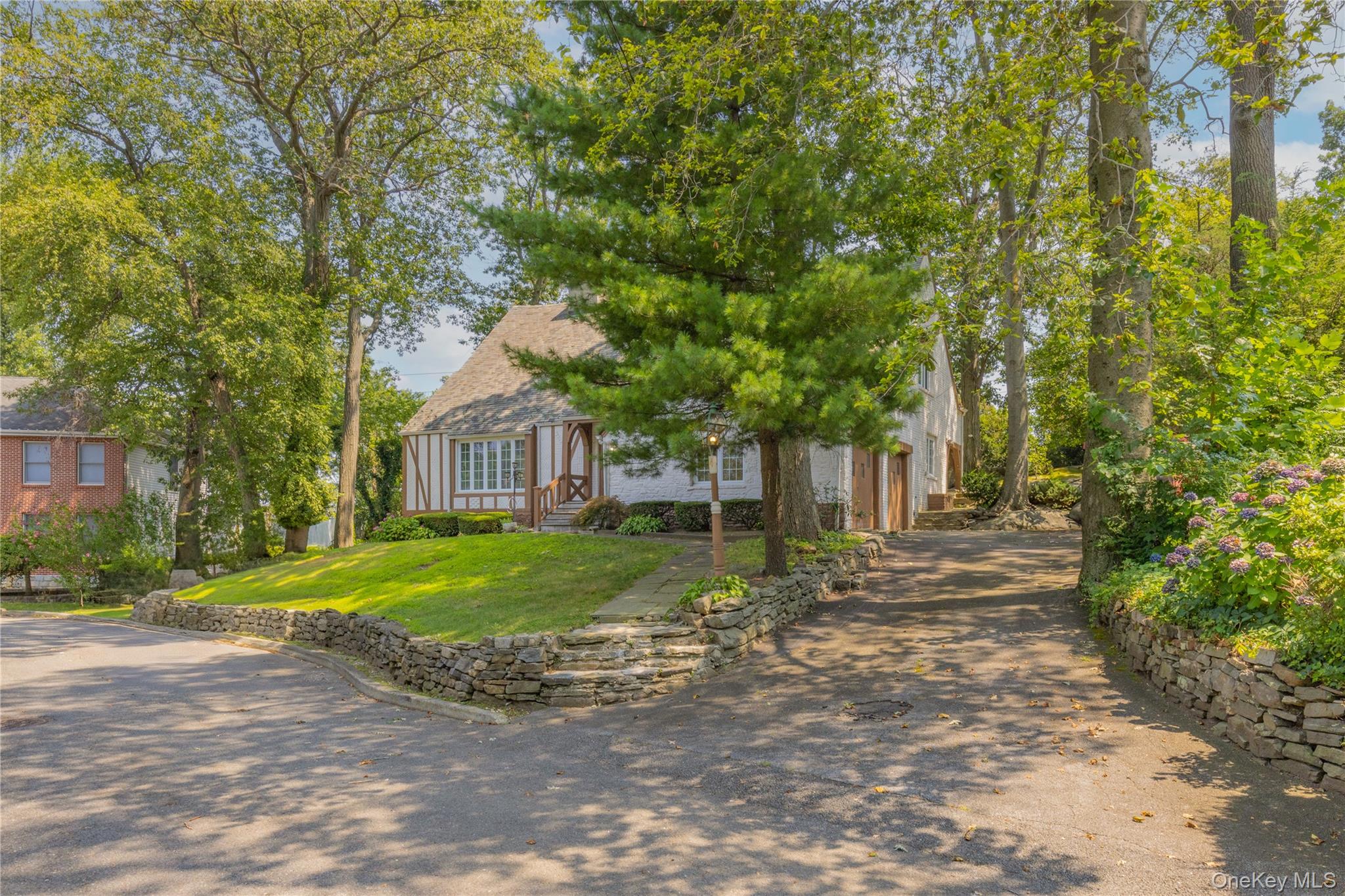 Charm, charm and more charm! A wonderful Tudor style chalet, right out...