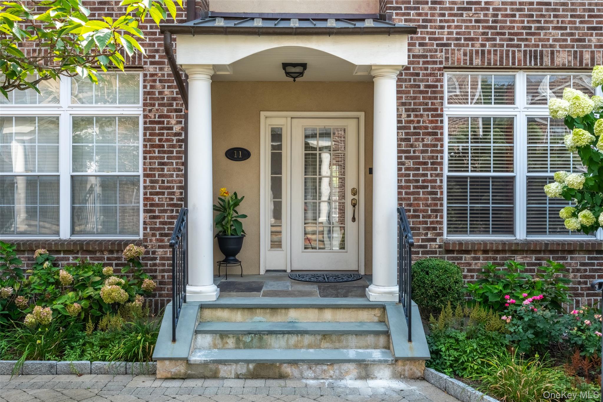 Welcome to Franklin Town Homes!
This beautifully designed three-bedroo...