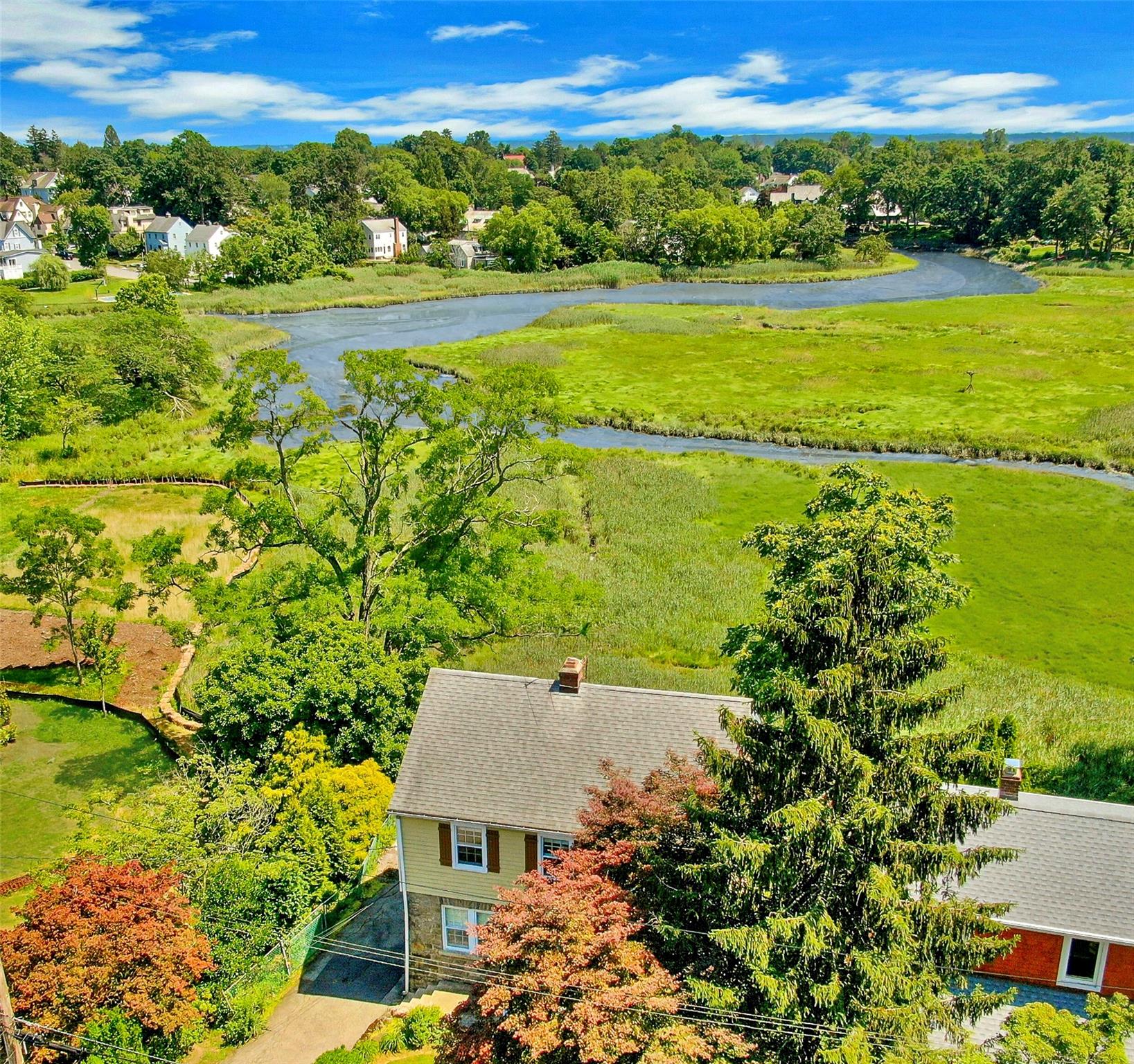 Phenomenal opportunity in Larchmont awaits. This one-of-a-kind propert...