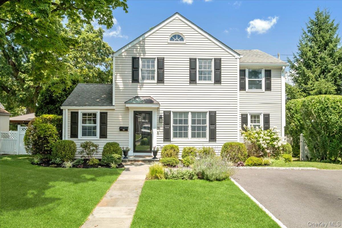 Welcome to this picture perfect charming Colonial, where classic archi...