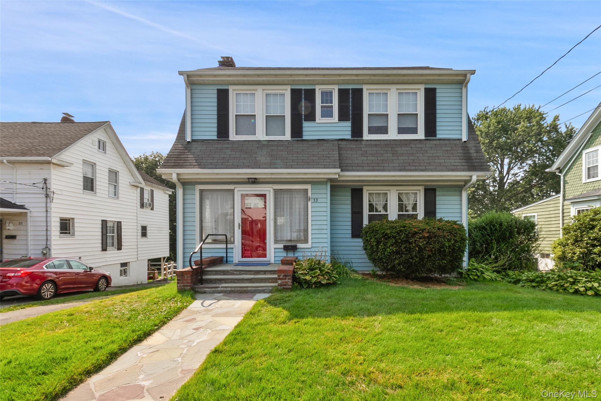 Lovely 3 bed/3 bath Colonial for rent in Ossining on a quiet tree-line...
