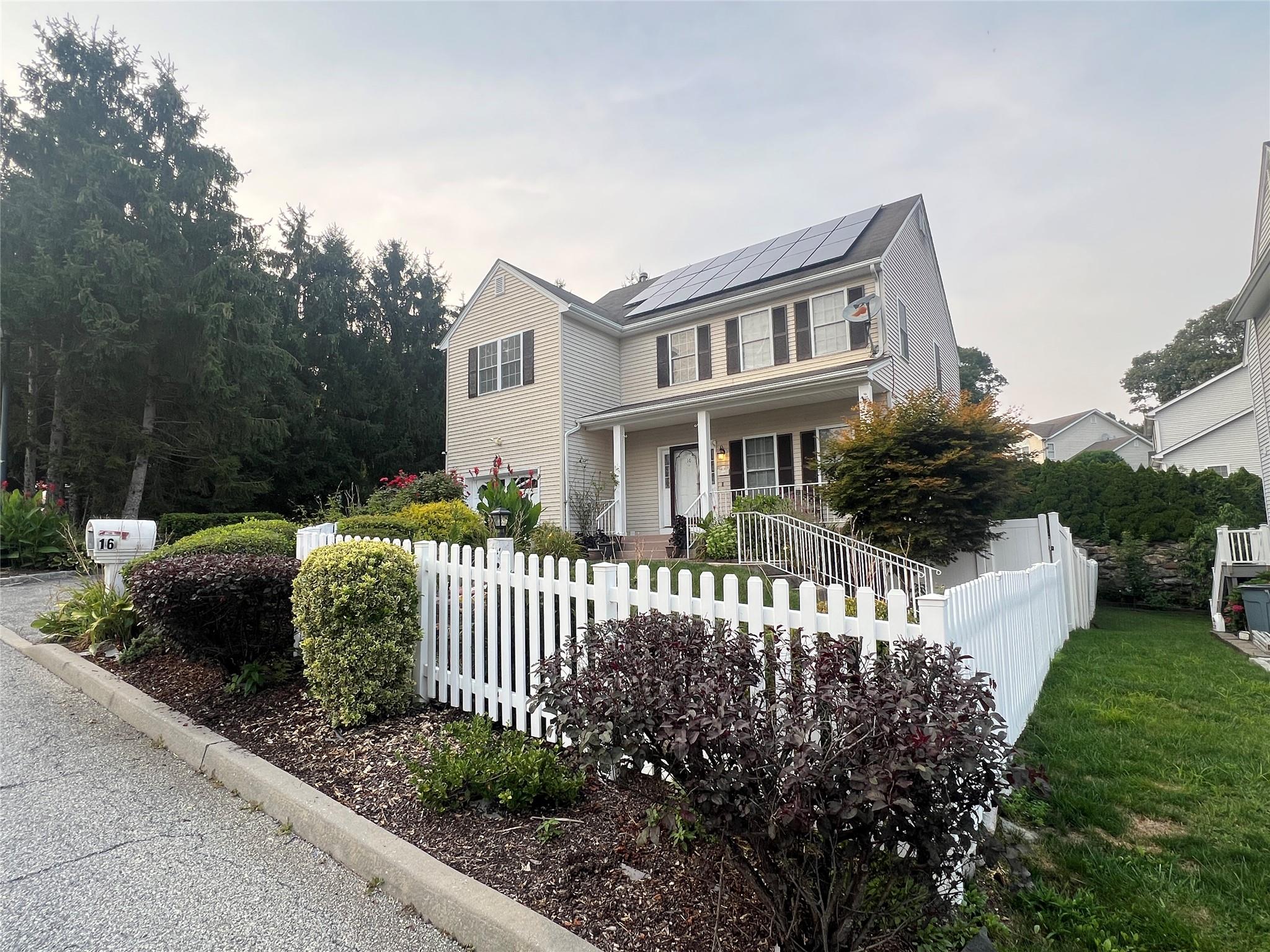 Welcome to 16 Peggy Lane, a beautifully maintained and spacious reside...