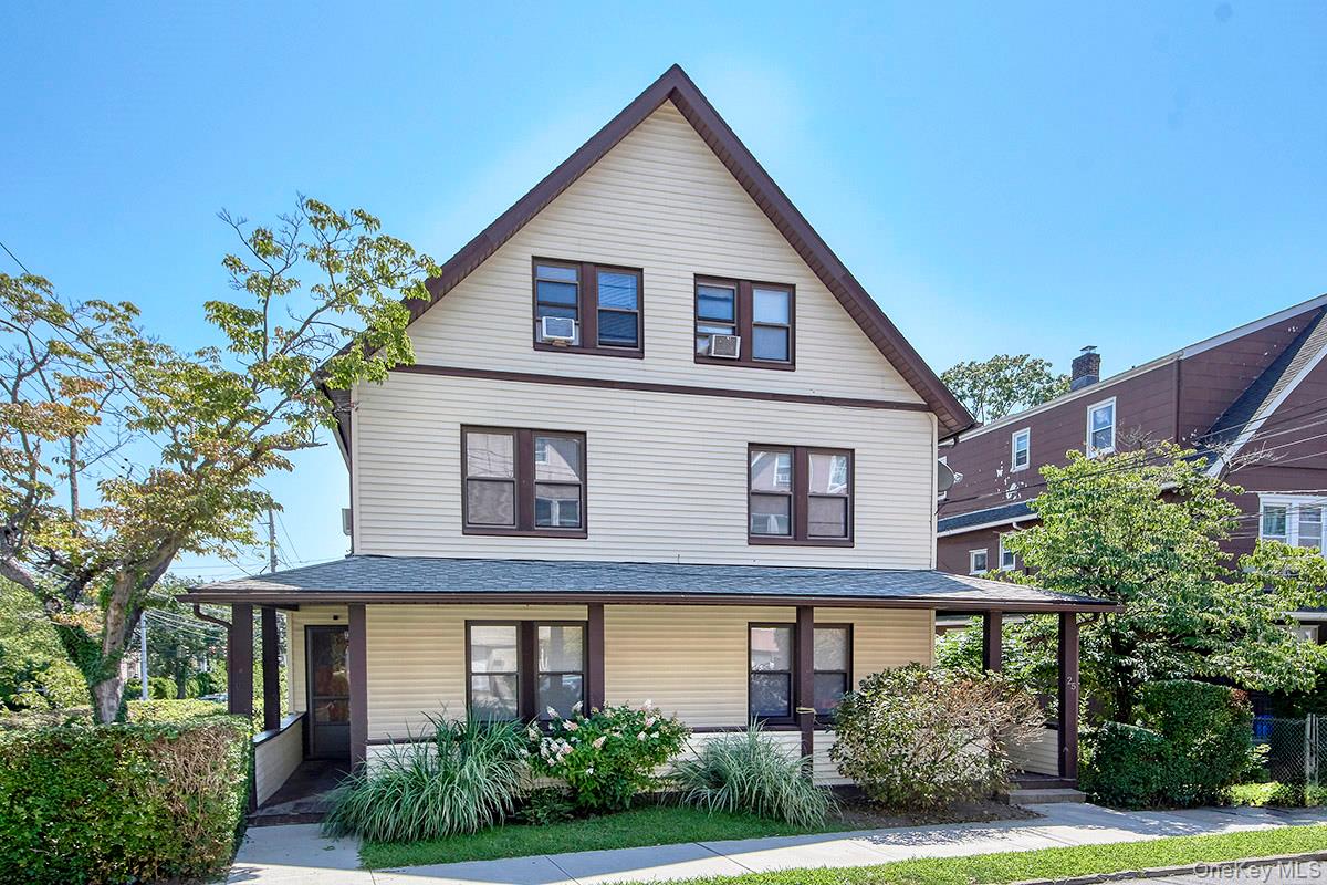 Outstanding Investment Opportunity in the Heart of Port Chester. This...