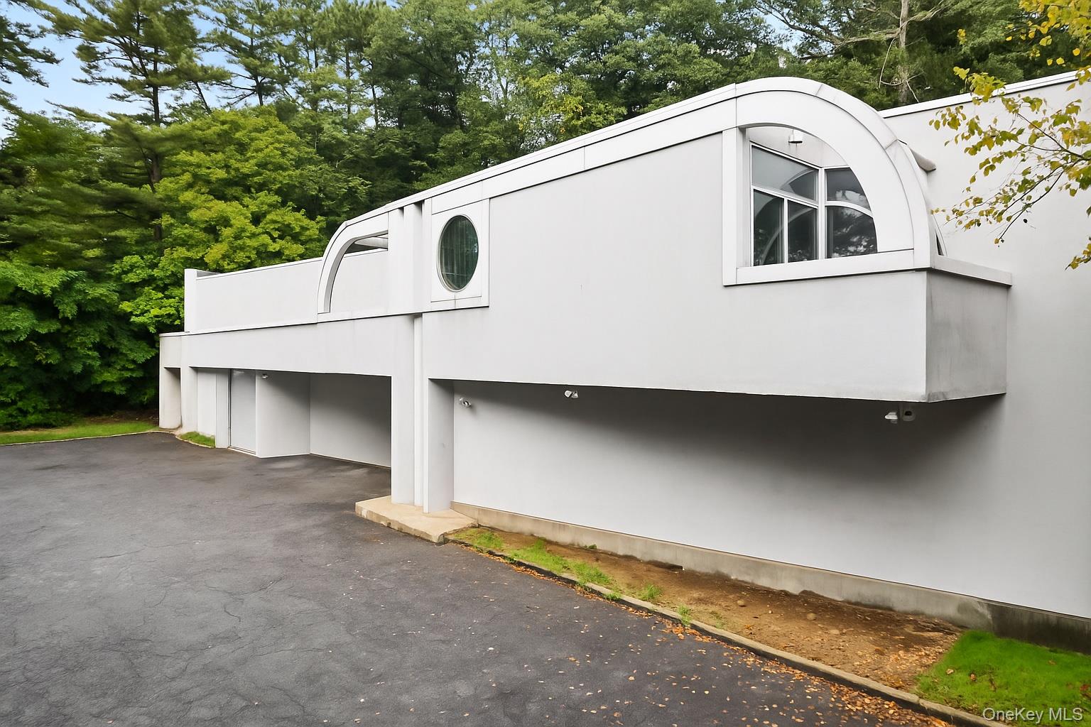 Discover 140 Old Saw Mill River Rd, Hawthorne, NY 10532, a 15,788-squa...