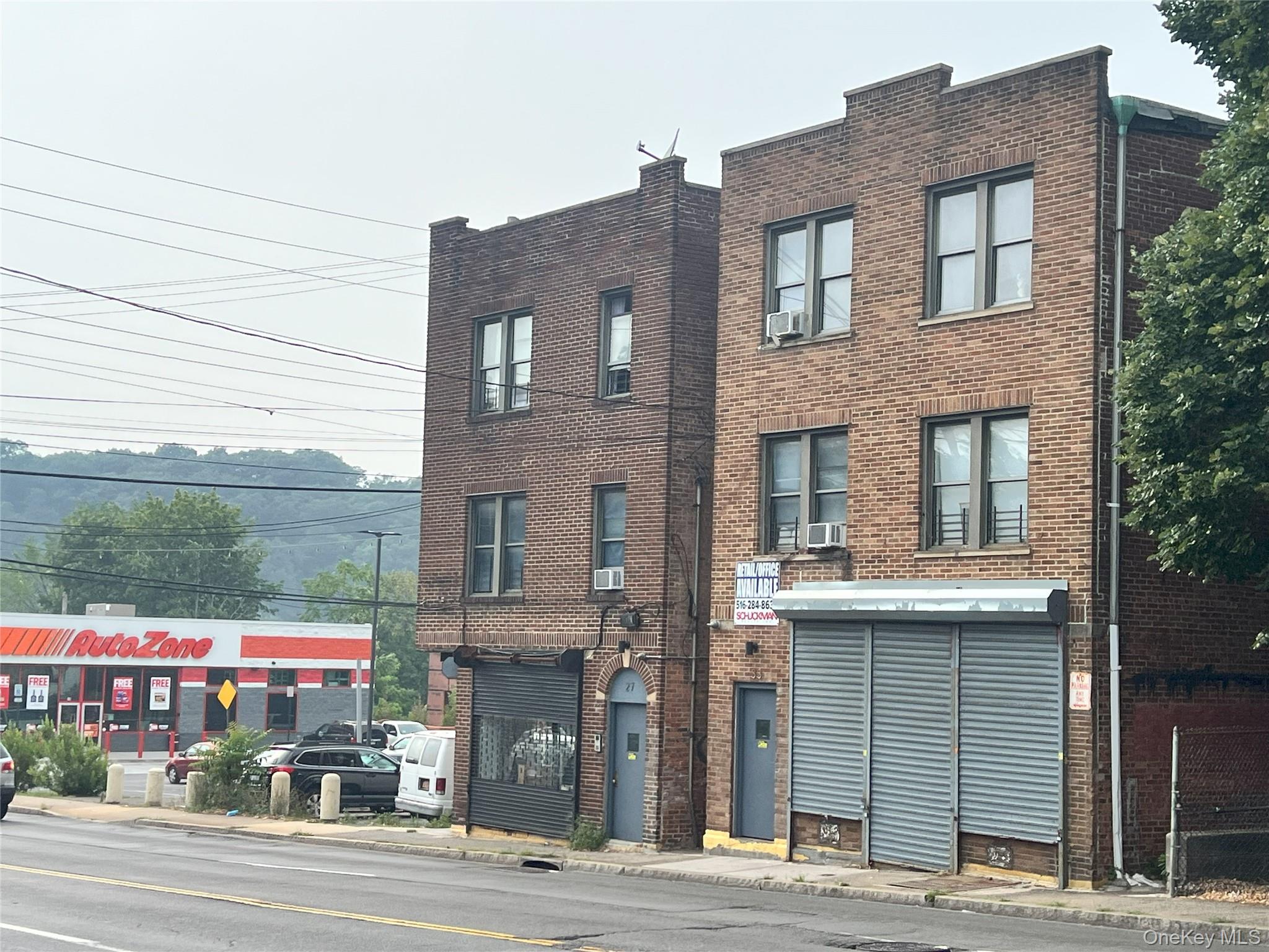 Great Retail Space For Lease
Great Visibility on Tuckahoe Road
1 block...