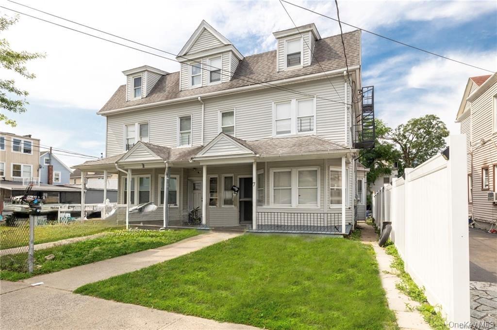 Location, Location, Location!  Welcome to 7 Bush Avenue in Port Cheste...