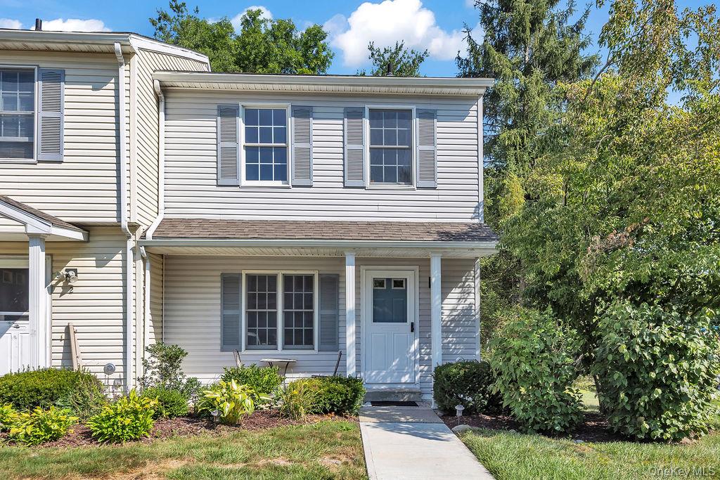Sunny spacious tri-level, 2 BR/3.5 Bath end unit with full unfinished...