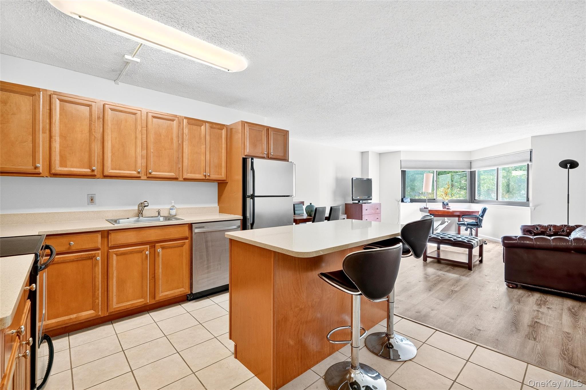 Welcome to this beautifully appointed 1-bedroom, 1-bathroom condo loca...