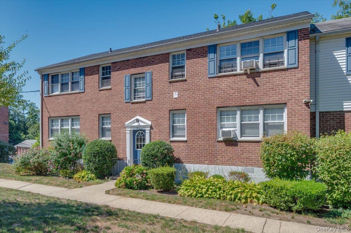 Welcome to this charming and well-maintained 1-bedroom co-op in the he...