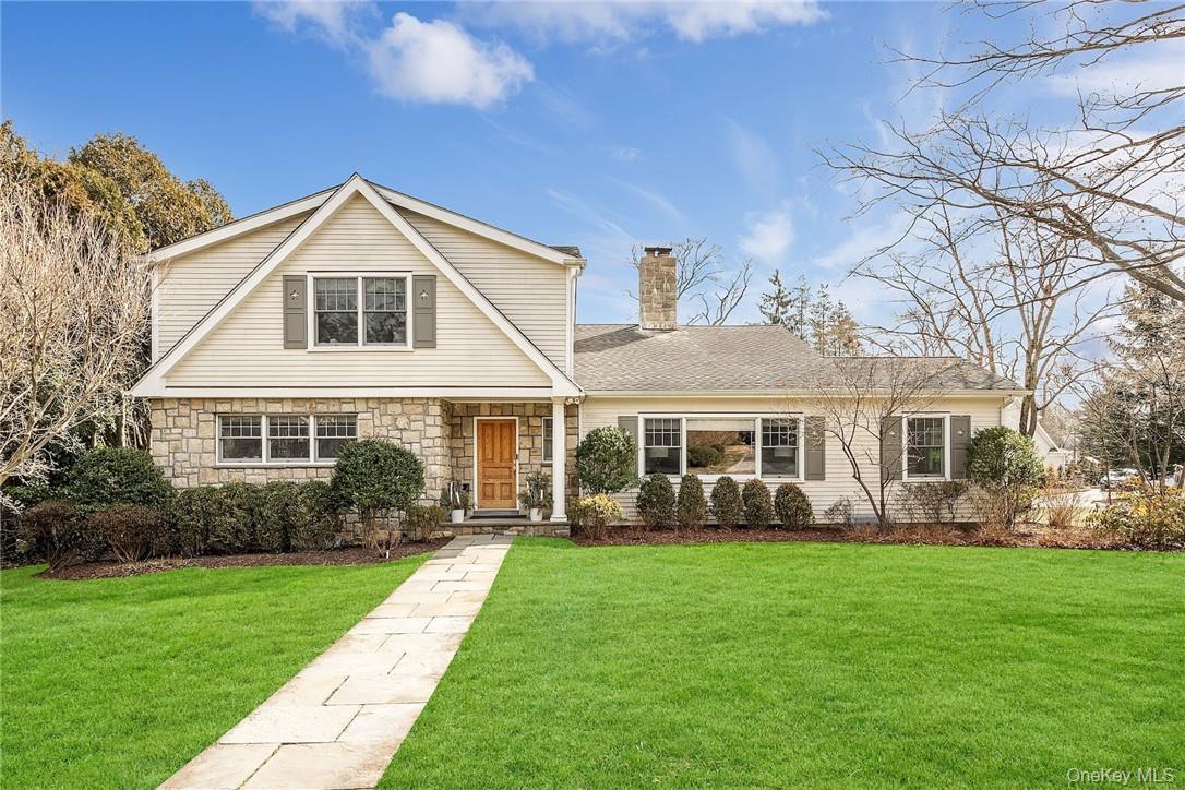 Bright, Spacious, and Ideally Located in Harrison’s Sunny Ridge!
Welco...