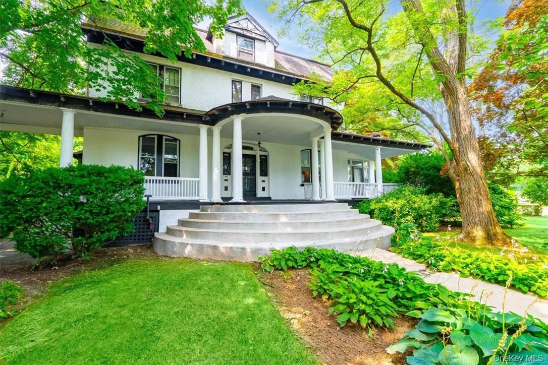 First time on the market in over 50 years! Welcome to 61 Hamilton Ave....