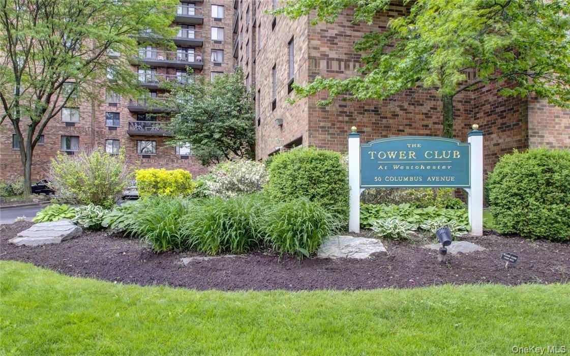 Second Floor 1,050 square foot two-bedroom two full bathroom beautiful...