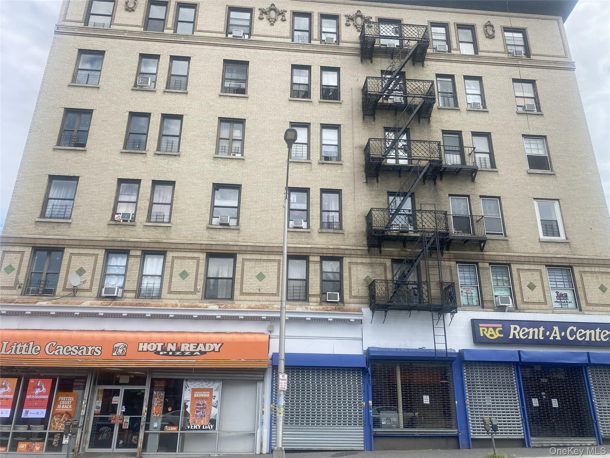 Yonkers Business Area

Close to City Line, 5 Minutes from Train # 1 by...