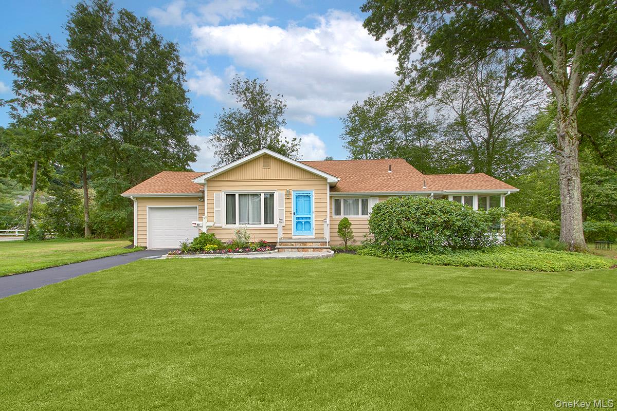 Turn Key and Move In Ready! Located in the Nationally Ranked Chappaqua...