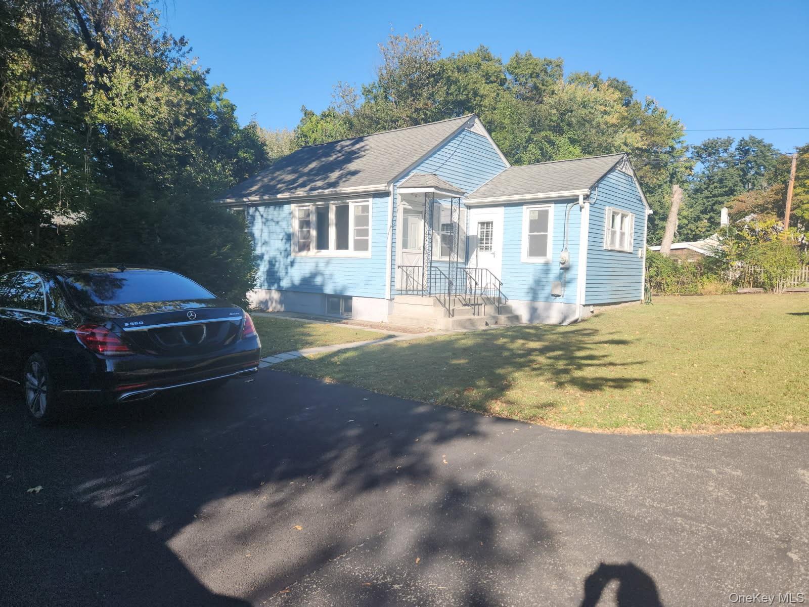 3 or possible 4 bedroom with 2 full baths, recently installed carpets,...