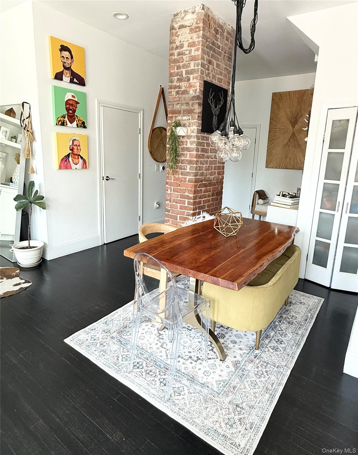 This home is the perfect blend of comfort, convenience, and style. Nes...