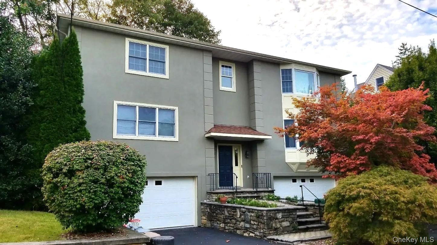 Spacious and well maintained 3-bedroom, top-floor apartment in the hea...