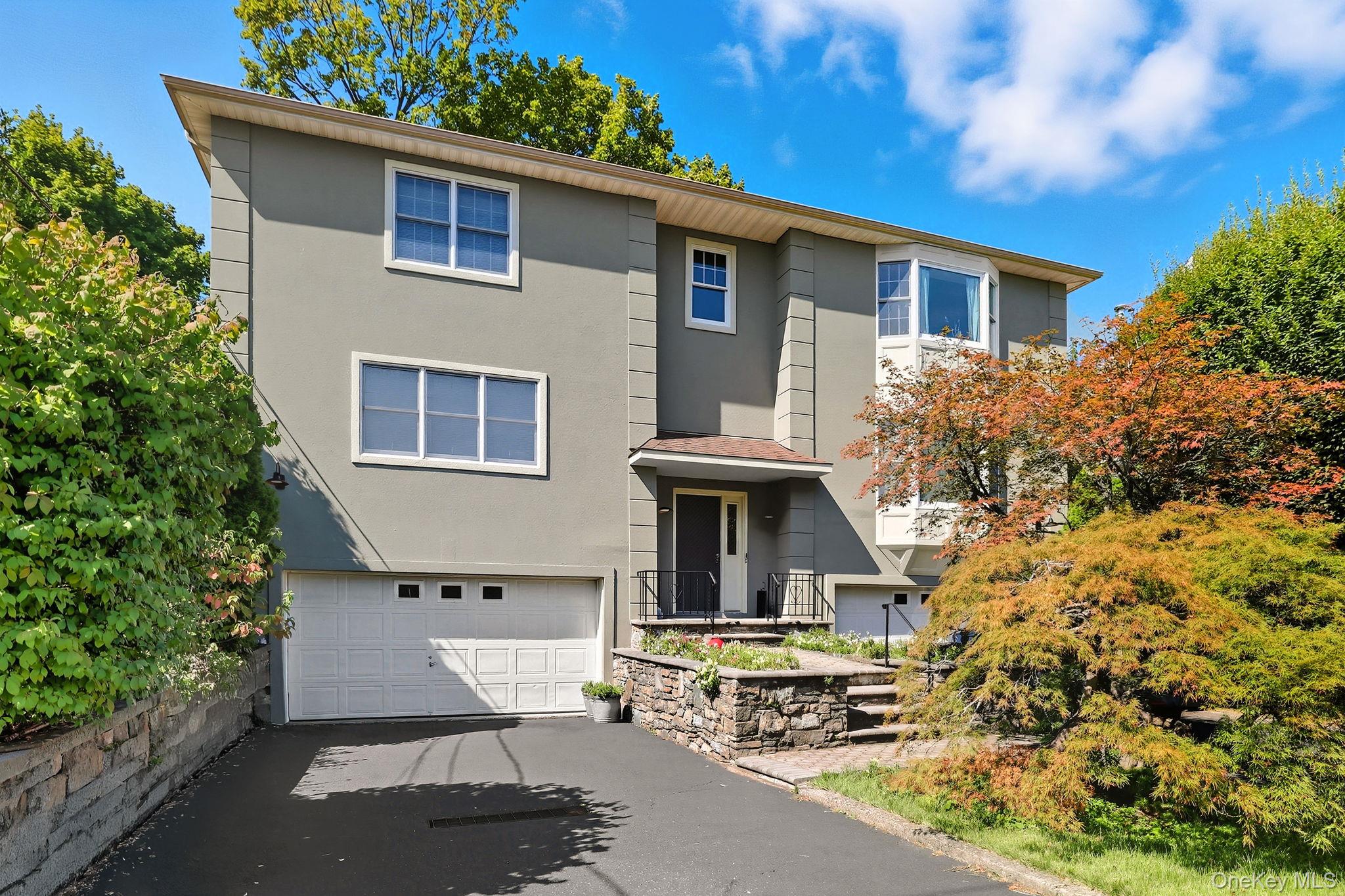 Spacious and well maintained 3-bedroom, top-floor apartment in the hea...