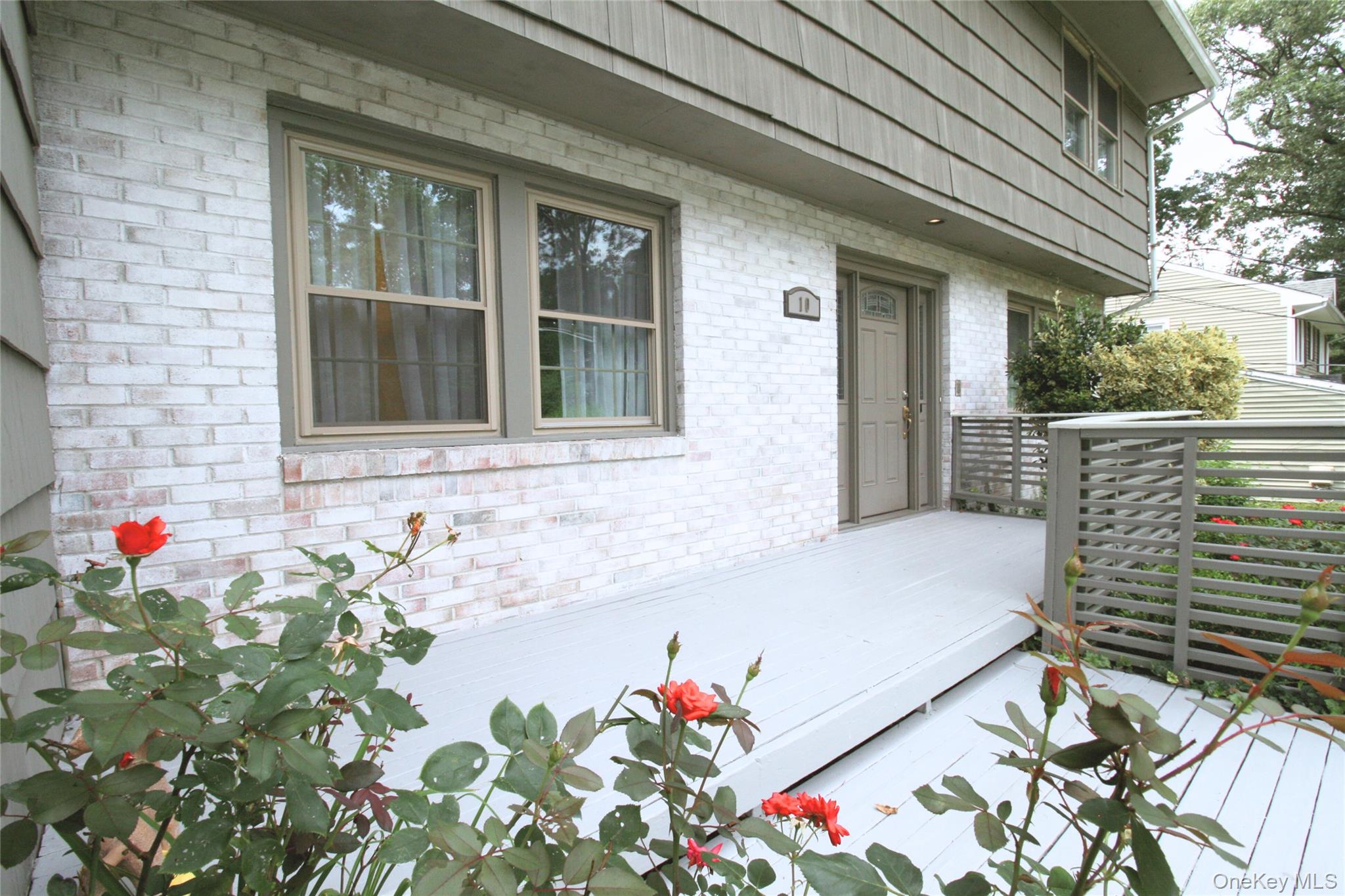 Larchmont schools. Move right in – this fully renovated 5-bedroom Larc...