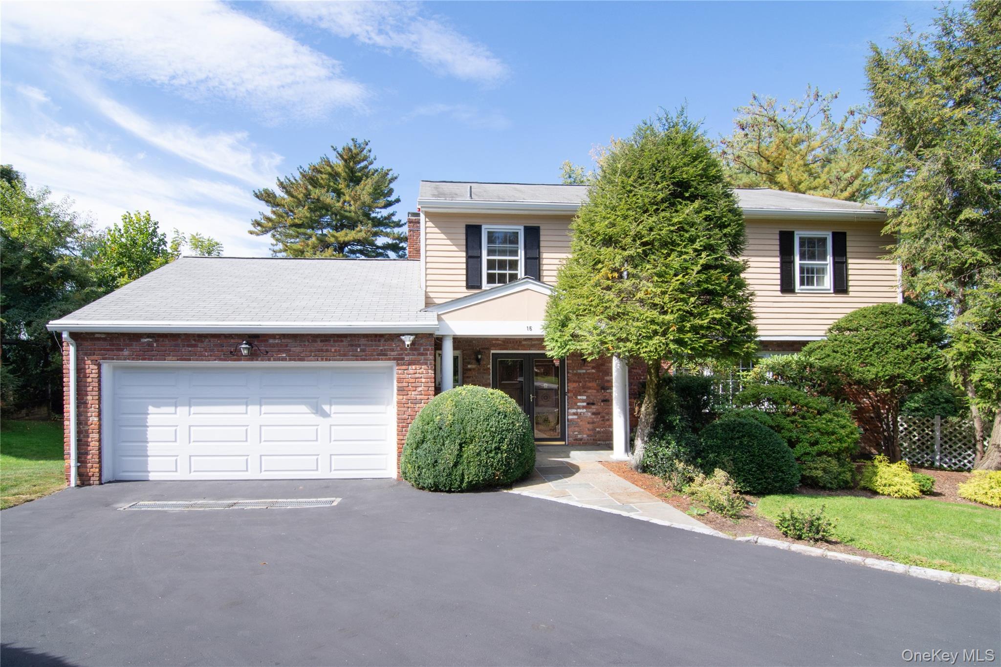 First time on the market! This spacious, beautifully maintained Tarryh...